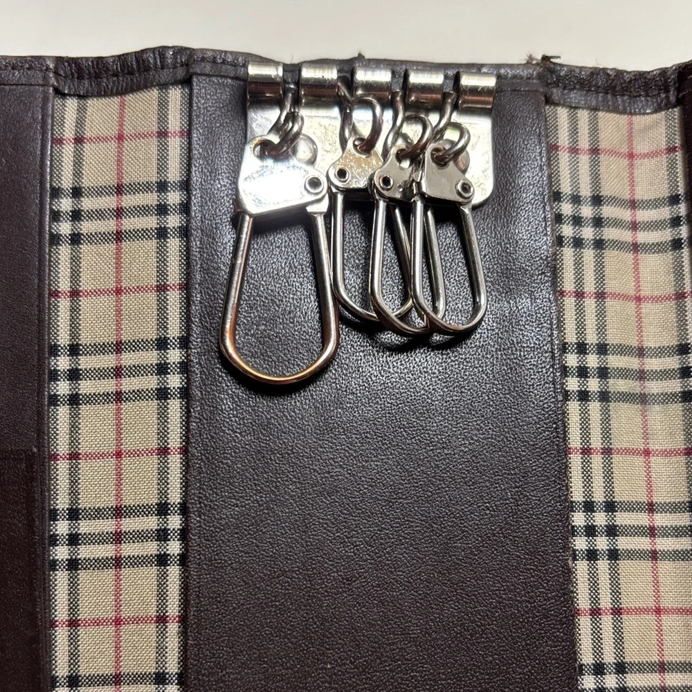 Vintage Burberry Brown Canvas Key Holder - Picture 5 of 10